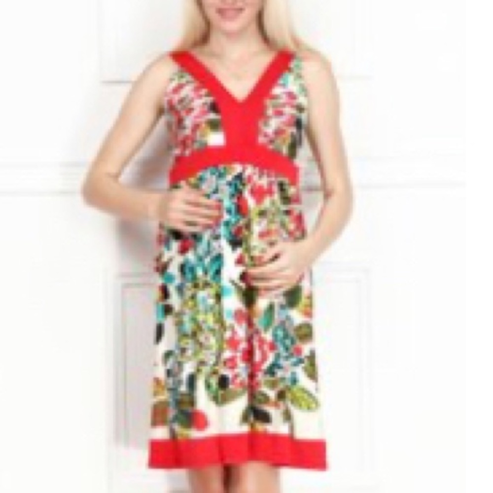 White & Red Floral Maternity
Sleeveless Dress size Medium